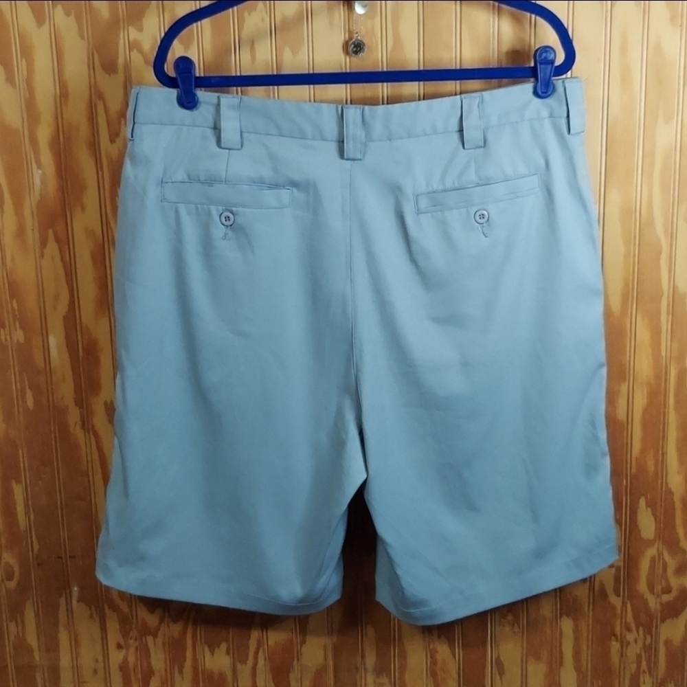 TGIF TOUR shorts - Picture 2 of 3